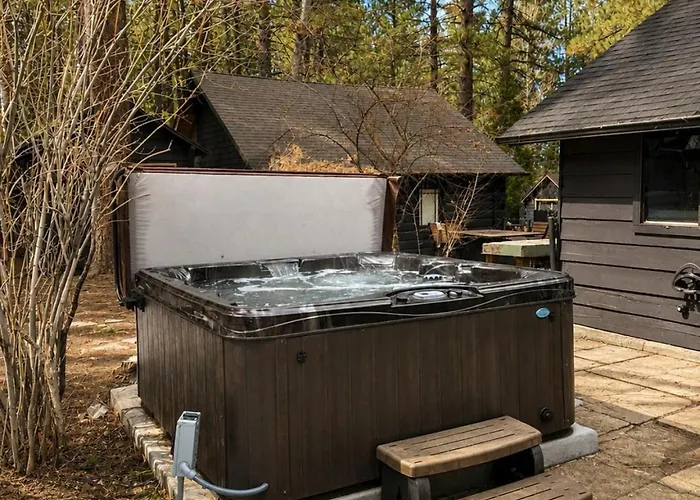 The Hideaway Big Bear | A Historic Log Cabin